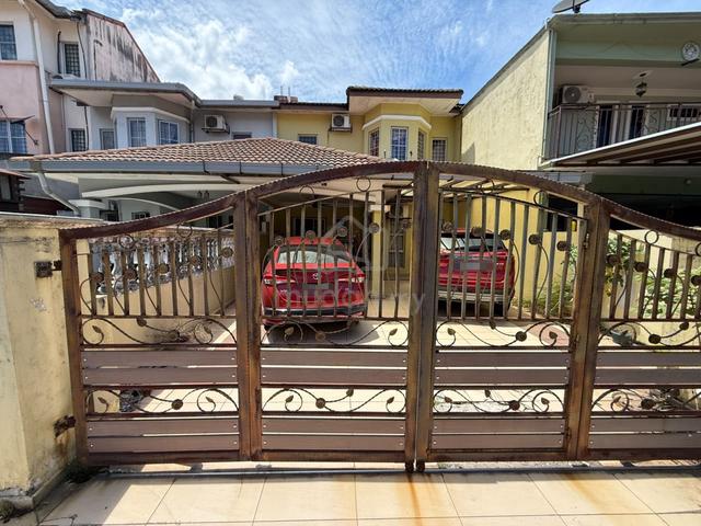 2-Storey Terrace Taman Amanputra, Puchong 1