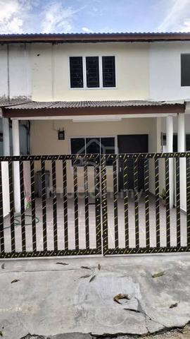 Desa Cemerlang Double storey terrace house 1