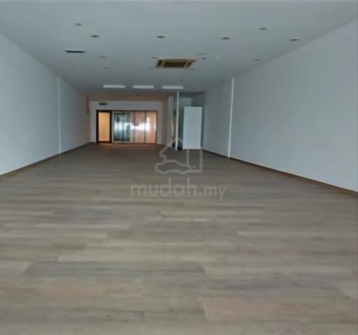 E-gate Gelugor shop lot for rent 1
