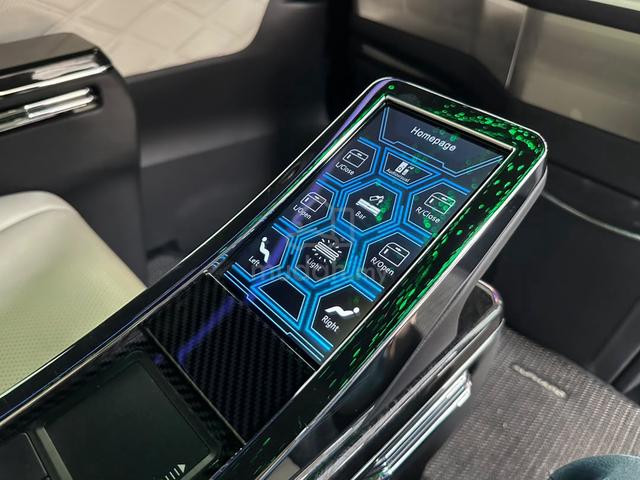 TOYOTA ALPHARD 3.5 EXECUTIVE LOUNGE 4 SEATER VVViP - 2