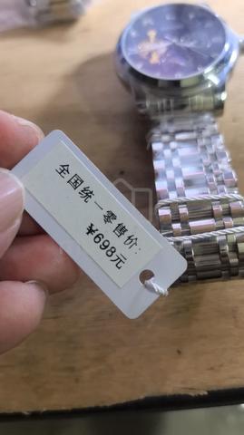 Binou automatic watch selling below market - photo 4 of 4
