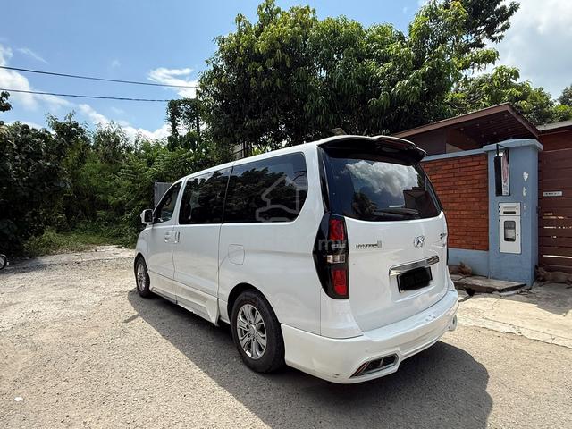2018 Hyundai GRAND STAREX 2.5 ROYALE MY2014 - 5