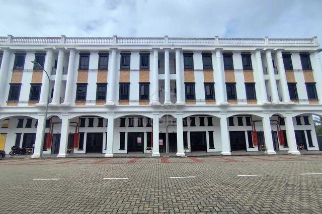 Freehold 3 Storey Shop Office - Sungai Rengit, Pengerang 1