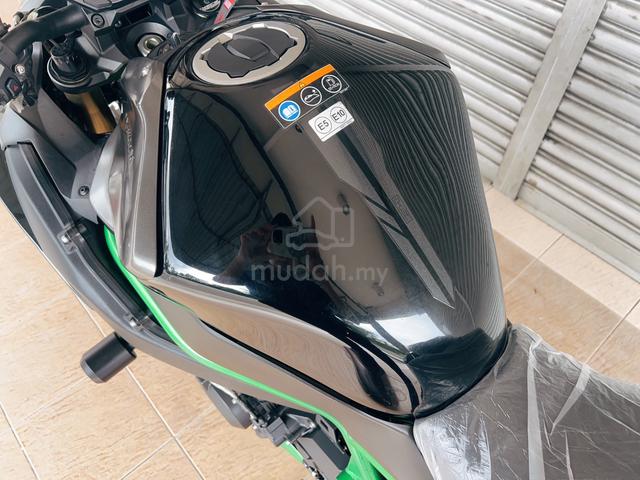 Carousel Image
