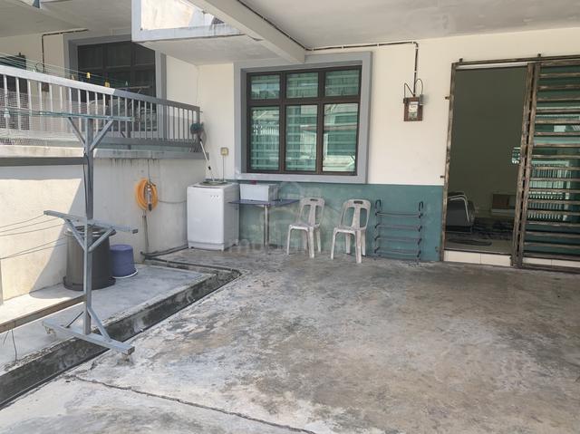 Rumah Sewa - Belakang McD Merlimau 1