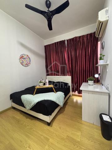 Sub-Master Room @ Amberside 😍 Private Bathroom 1