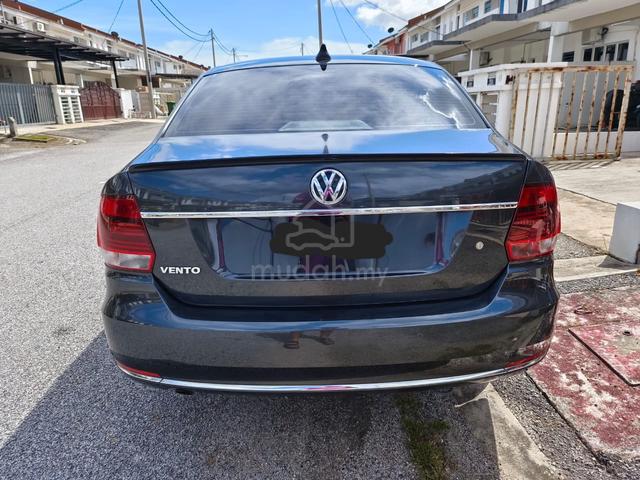 2017 Volkswagen VENTO 1.6 COMFORTLINE (A) - 2