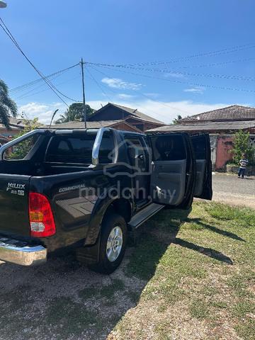 2011 Toyota HILUX 2.5 G MY05 KUN25R FACELIFT II - 1