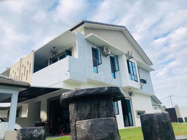 Rumah Landed Corner Lot Yg Sgt Luas di Tmn Nusa Intan, Seremban 1