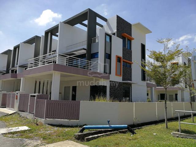 Taman Putra Pogun, 3-Storey Corner Lot 2