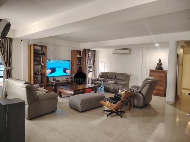 Khidmat Bungalow Modern Design Good Condition Kolombong Luyang 1
