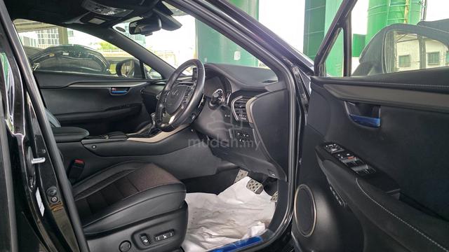 2021 Lexus NX300 2.0 F SPORT SUNROOF 4CAM BSM HUD - 4