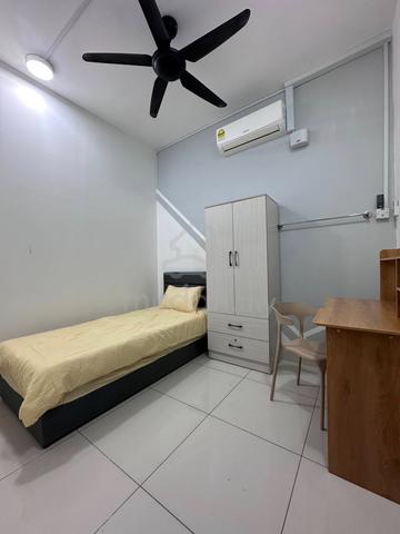 Modern & Newly renovated SINGLE room (S3)| The Havre, Bukit Jalil 1