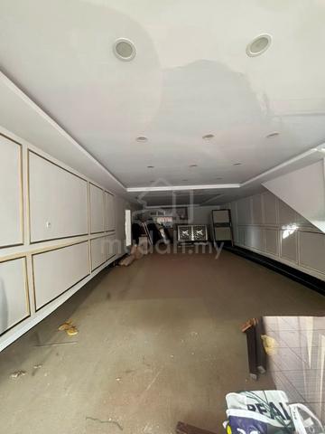 Nusa Bestari 3 Storey Shoplot Grd Floor For Rent Facing Main Road 1