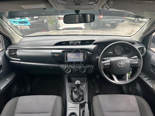 2016 Toyota HILUX Revo 2.4 (M) 4x2 - 5