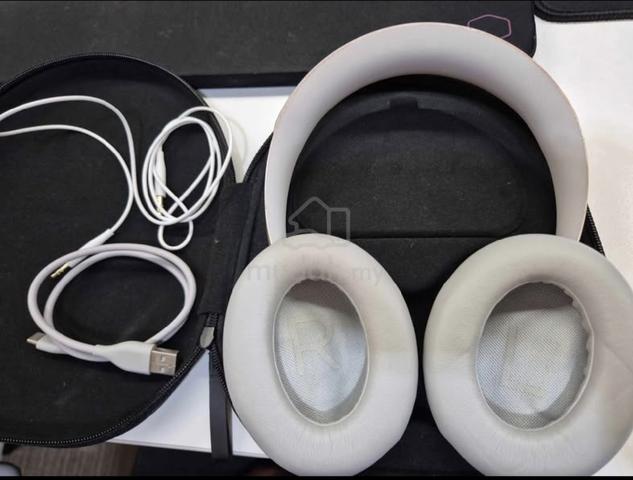 Carousel Image