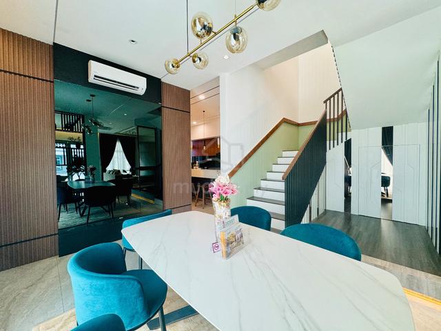 Extra Land Freehold Fully Facility Double Storey Krubong Melaka Tengah 3