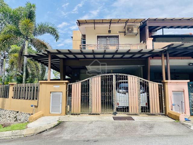2 Storey Corner Lot Renovated Taman Riana Ukay, Ampang 1