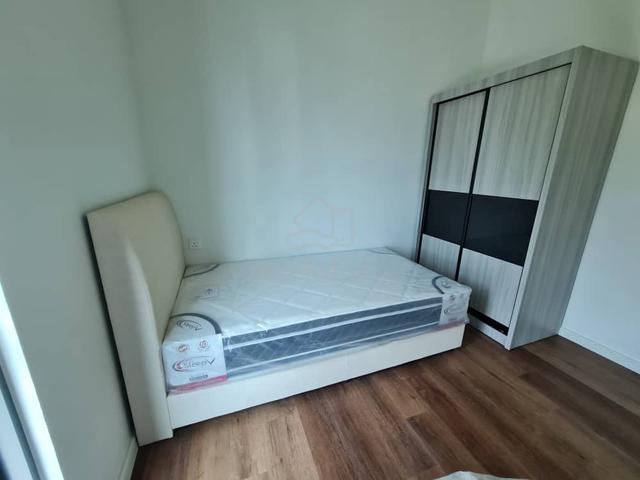 Middle room 1