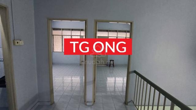 2 Storey Terrace Move in Condition Rare Units 3