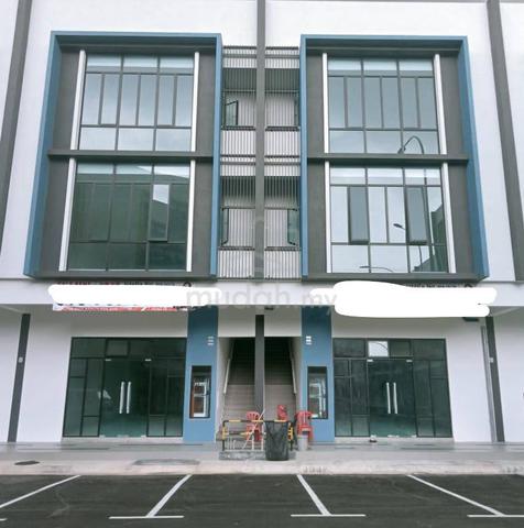 For rent Permas Avenue Shoplot 1