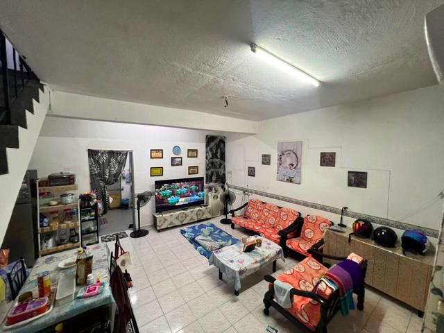 Kulai Saleng Jalan Jambu Double Storey Medium Cost House,Unblock View 1