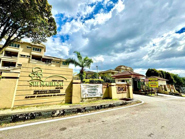 2196 SQFT❗❗ Sri Mahligai Townhouse Seksyen 9 Shah Alam 1