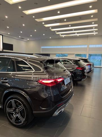 2026 Mercedes Benz GLC200 AMG Line 4Matic - 4