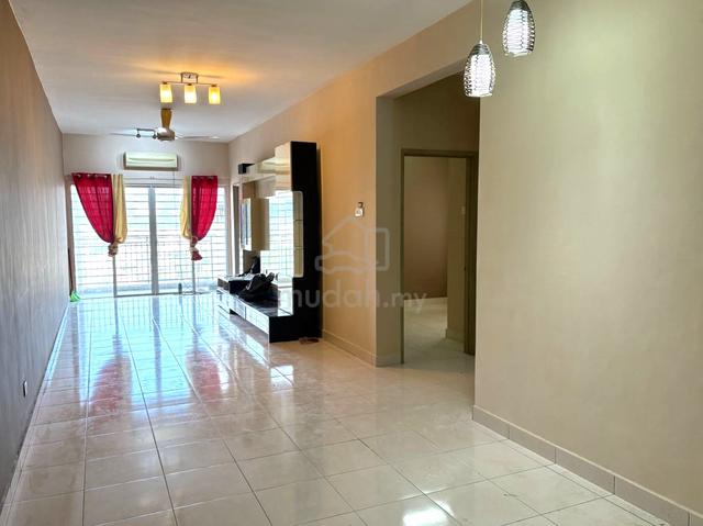 Symphony Heights (Simfoni Heights) 1