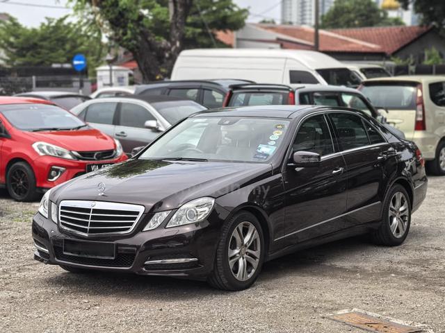 2011 Mercedes-Benz E300 3.0 Avantgarde MILEAGE 52K - 1