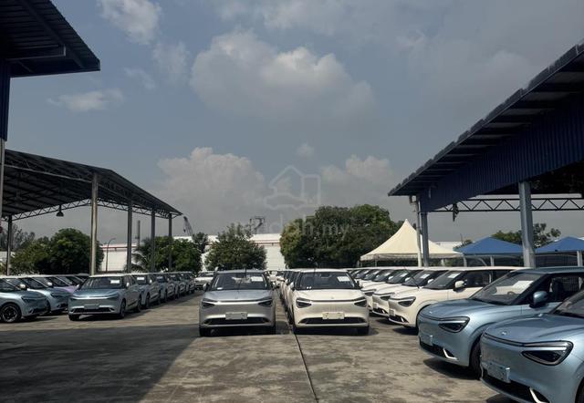 Brand New 2025 Dongfeng BOX E3 EV Car - 1