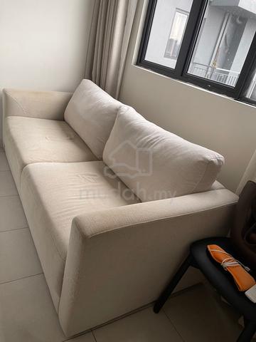 sofa - photo 2 of 2