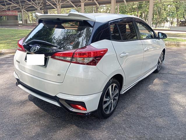 2022 Toyota YARIS 1.5 E (A) - 4