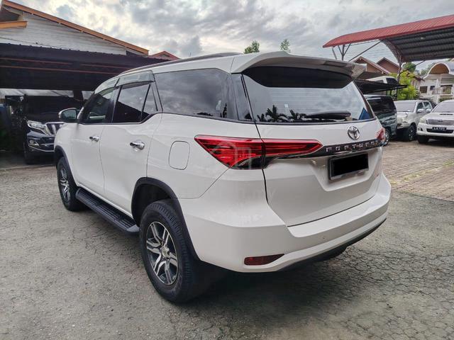 2022 Toyota FORTUNER 2.4 Diesel Facelift - 3