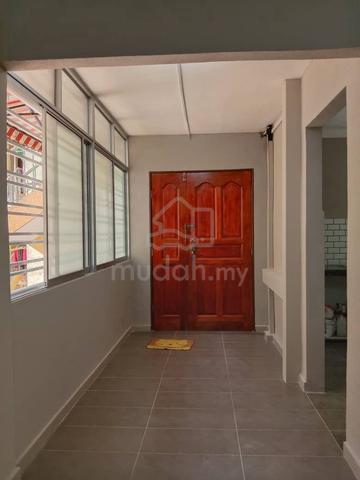 Flat desa pandan block E 1