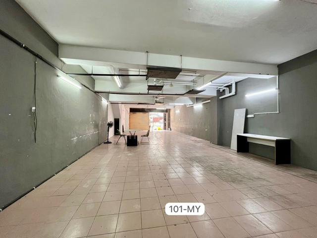 [Ground Floor] Bukit Tinggi Shoplot GROUND FLOOR 20*70sqft Basic for r 3
