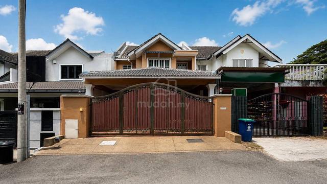 RENOVATED Double Storey Terrace Bandar Kinrara 2, BK2, Puchong 1