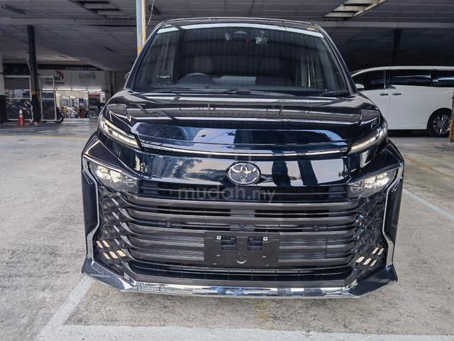 2022 Toyota VOXY 2.0 S-Z (A)/FREE 8 YRS WARRANTY - 2