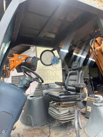 Backhoe jcb case 580 super N - photo 6 of 6