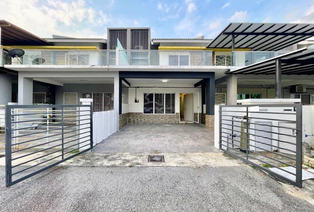DOUBLE STOREY TAMAN SALAK IMPiAN, SEPANG 1