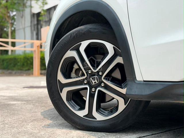 2020 Honda HR-V 1.8L V MIL-60k+ 17IN Leather seat - 5