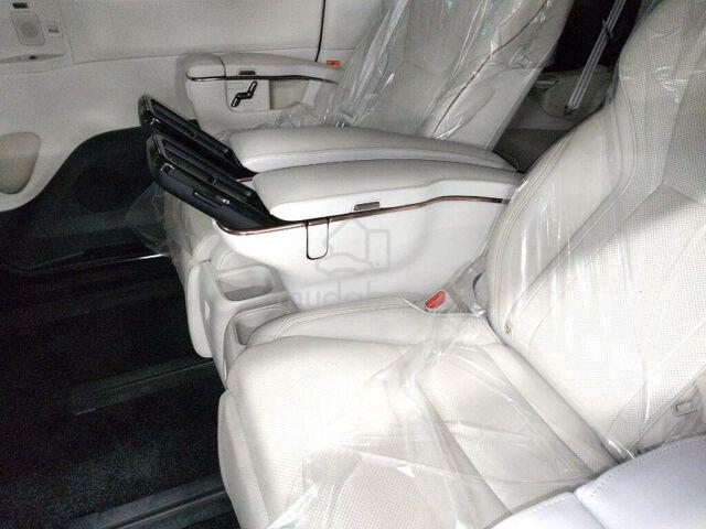 2024 BOOKNOW Lexus LM 2.4 500H VERSION L - 4