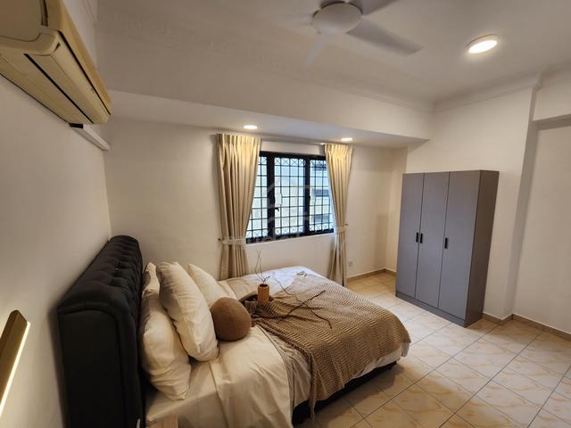 Fully New Renovated. Master Room Available! Free Wifi! Come pm! 1