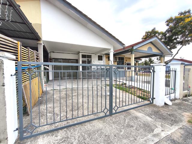 [Refurbished] Single Storey @ Taman Intan Duyung Port Dickson N9 1