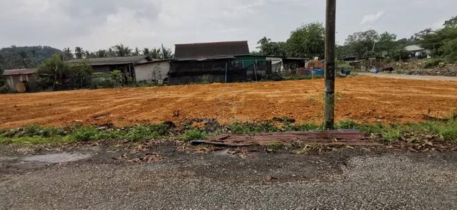 Lot Status Bangunan Nama Terus Masuk Geran Utk di Jual Kg Sg Buloh 1