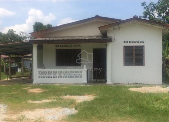 Single Storey Semi-D 1