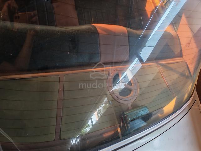 1995 Mercedes Benz 200 2.0 (M) - 4