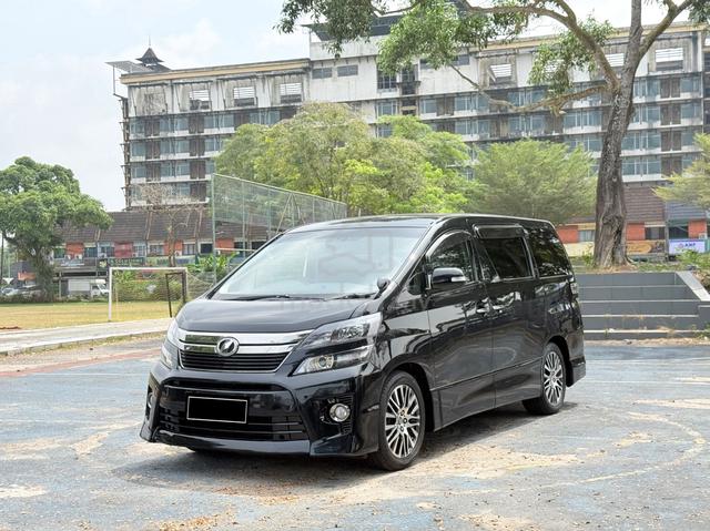 2013 Toyota VELLFIRE 2.4 Z GOLDEN EYES ANH20W - 2