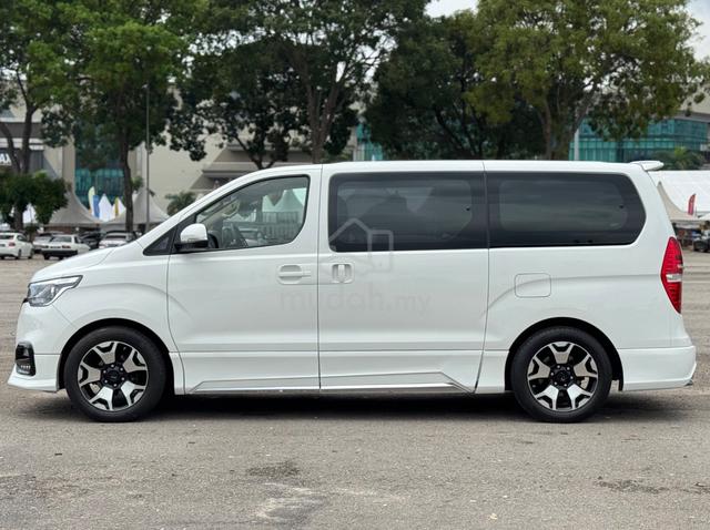 2019 Hyundai GRAND STAREX 2.5 ROYALE FACELIFT (A) - 3