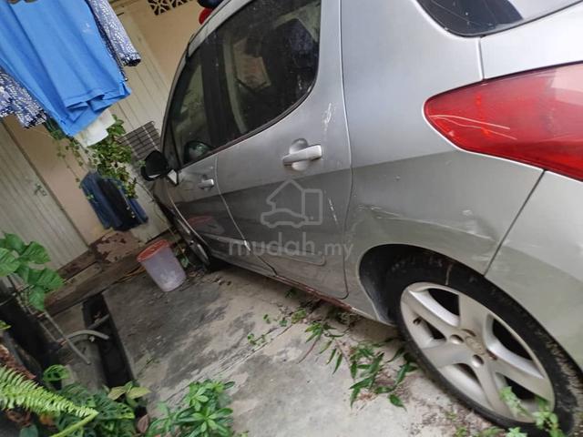 2014 Peugeot 308 1.6 CC THP (A) - 3